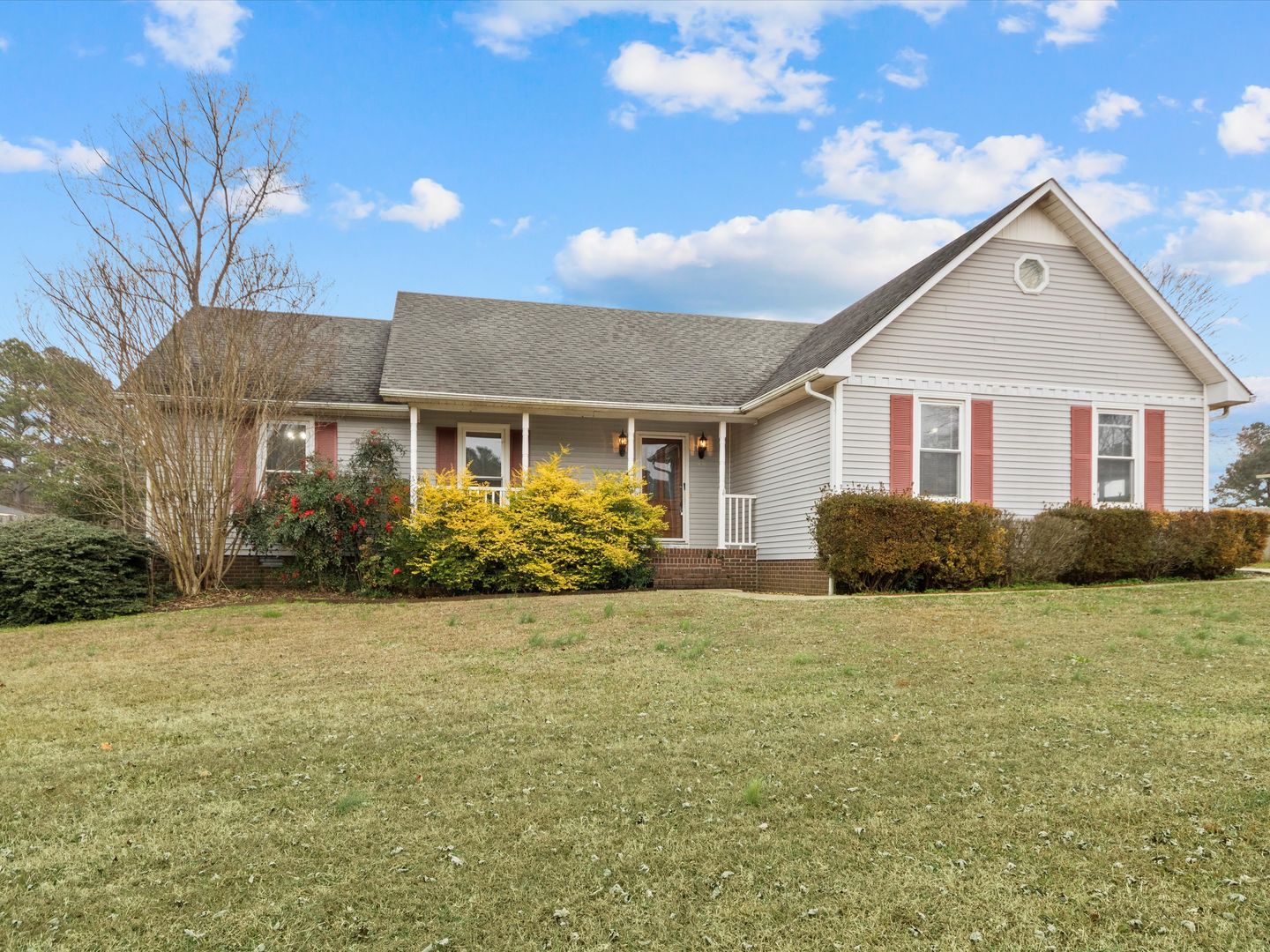 Athens House: 17556 Fairway Drive