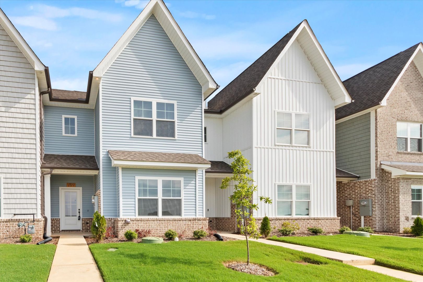 Hazelgreen Townhome: 169 Susan Lynn Drive