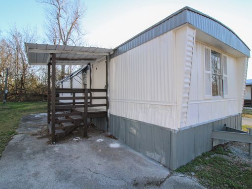 Discover comfortable country living in this nicely updated trailer located just minutes from Fayetteville, TN