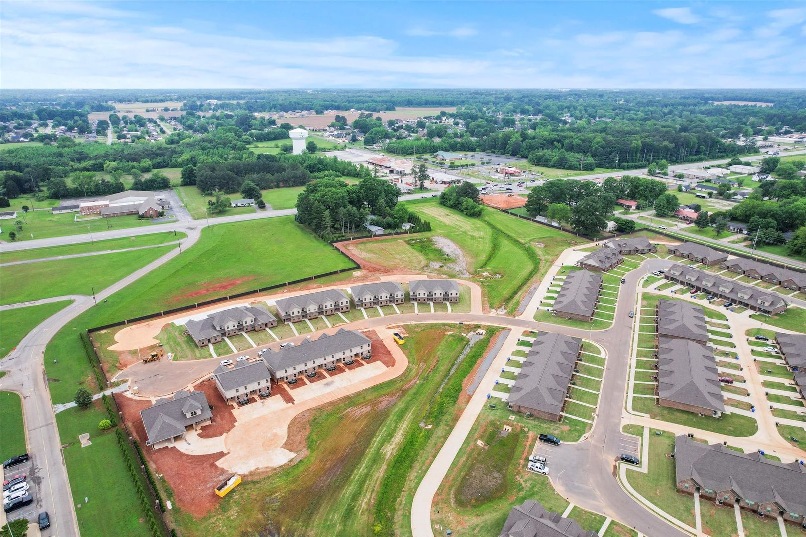 Athens Townhome: 16085 Cohen Drive