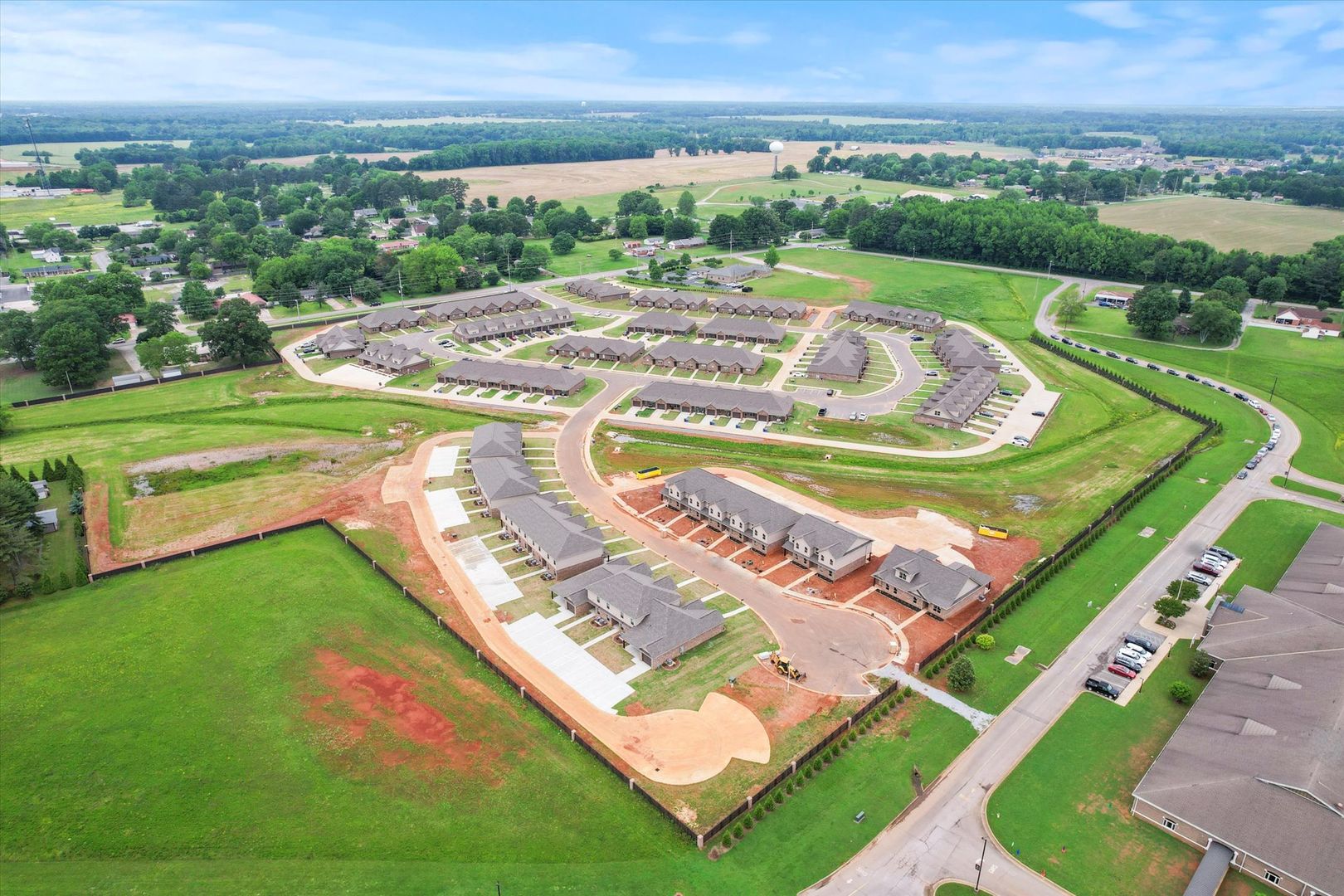 Athens Townhome: 16097 Cohen Drive