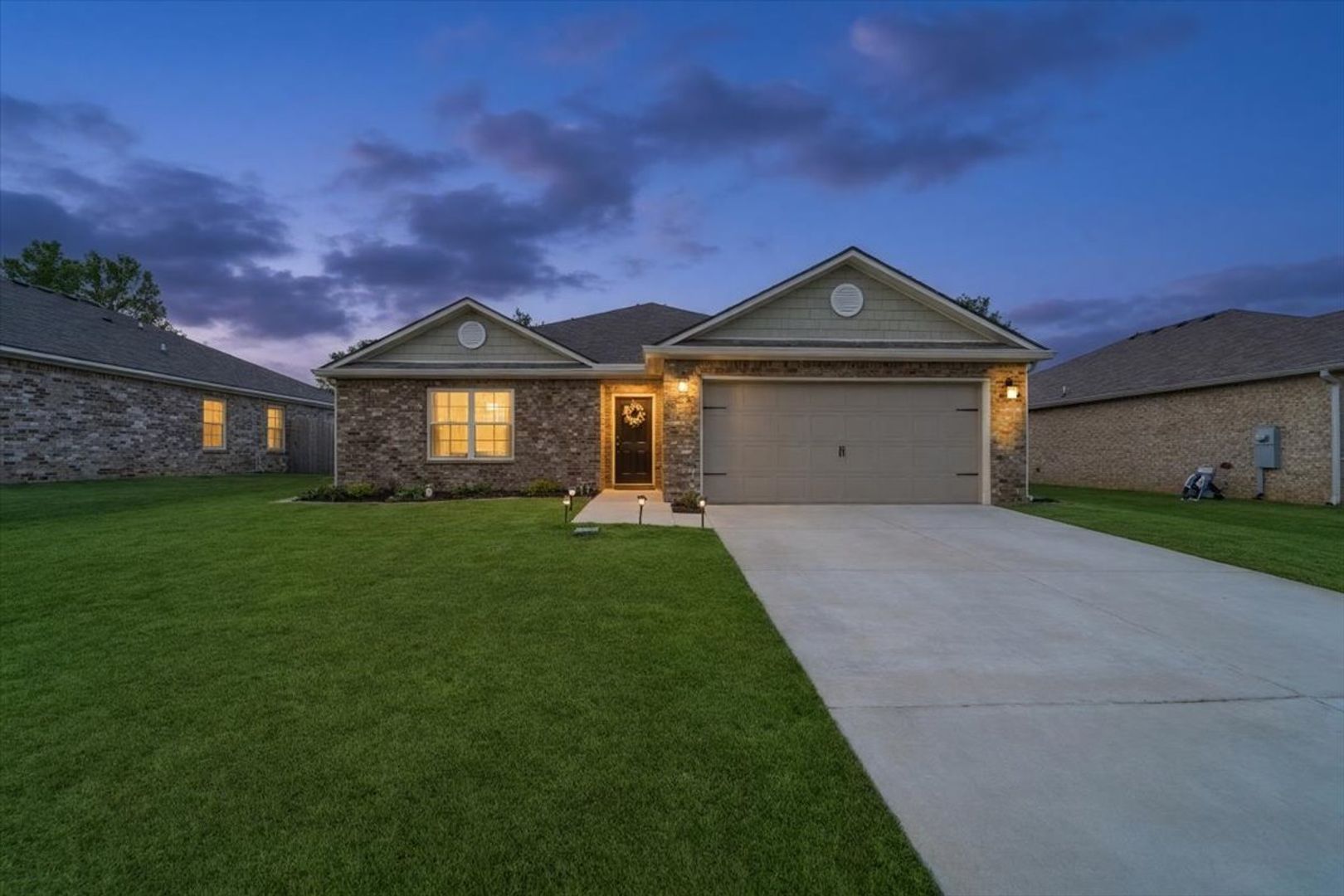 Toney House: 147 Joya Brook Way