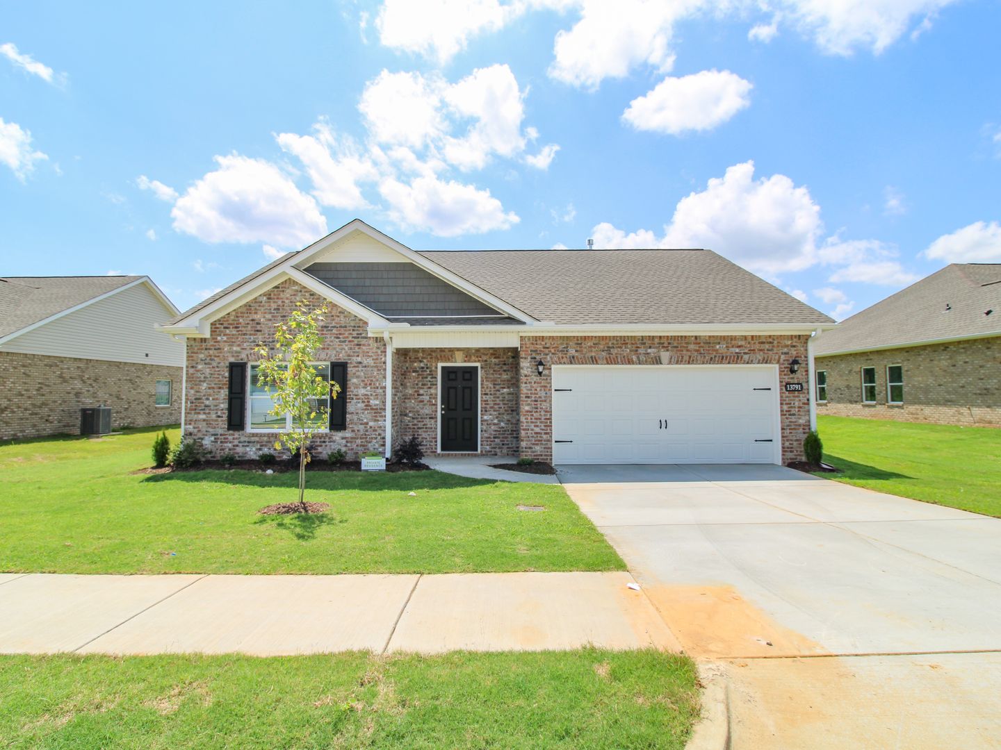 Athens House: 13791 Hill Place Lane