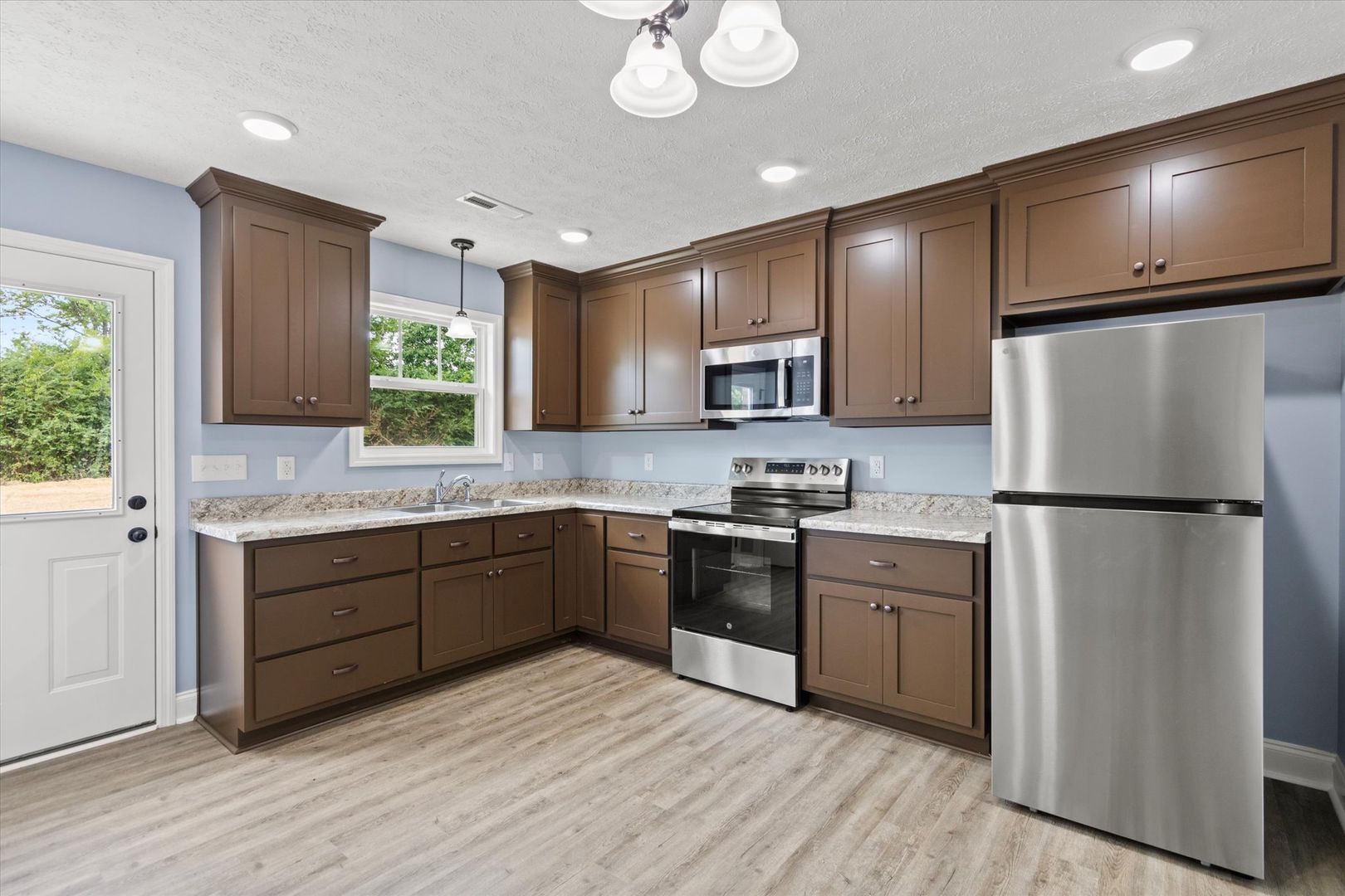 Athens Townhome: 19849 Shady Acres Circle