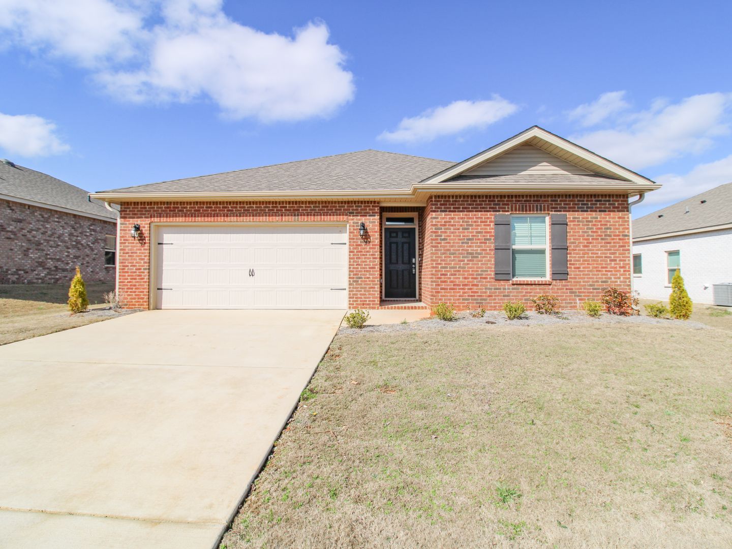 Athens House: 14293 Leadenhall Lane