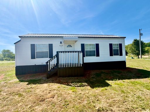 Fully Furnished, Move In Ready and Budget Friendly!