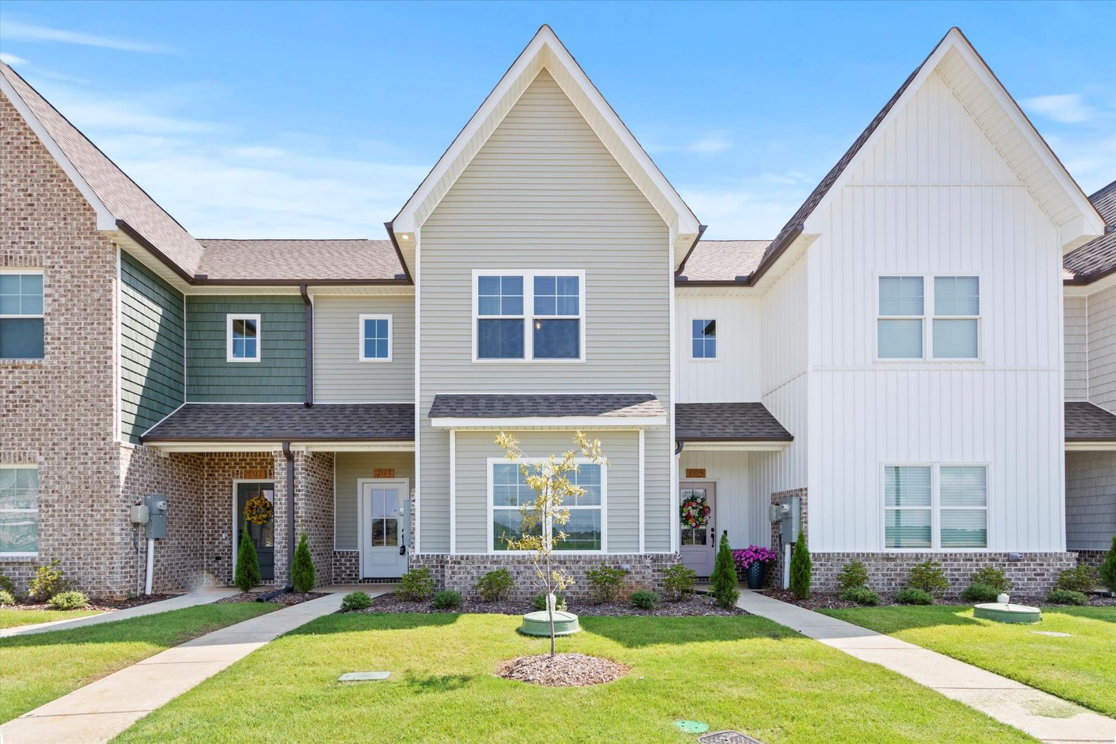 Hazelgreen Townhome: 193 Susan Lynn Drive