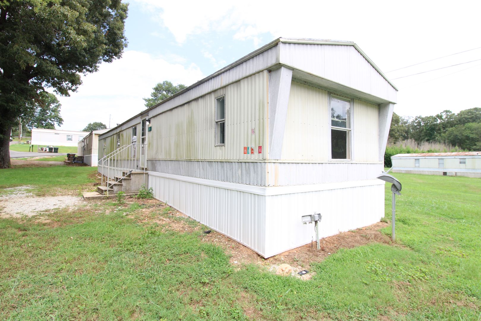 Muscle Shoals House: 65 Cameron Circle