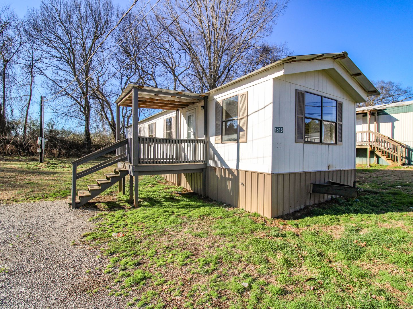 Pulaski House: 1816 Vales Mill Road