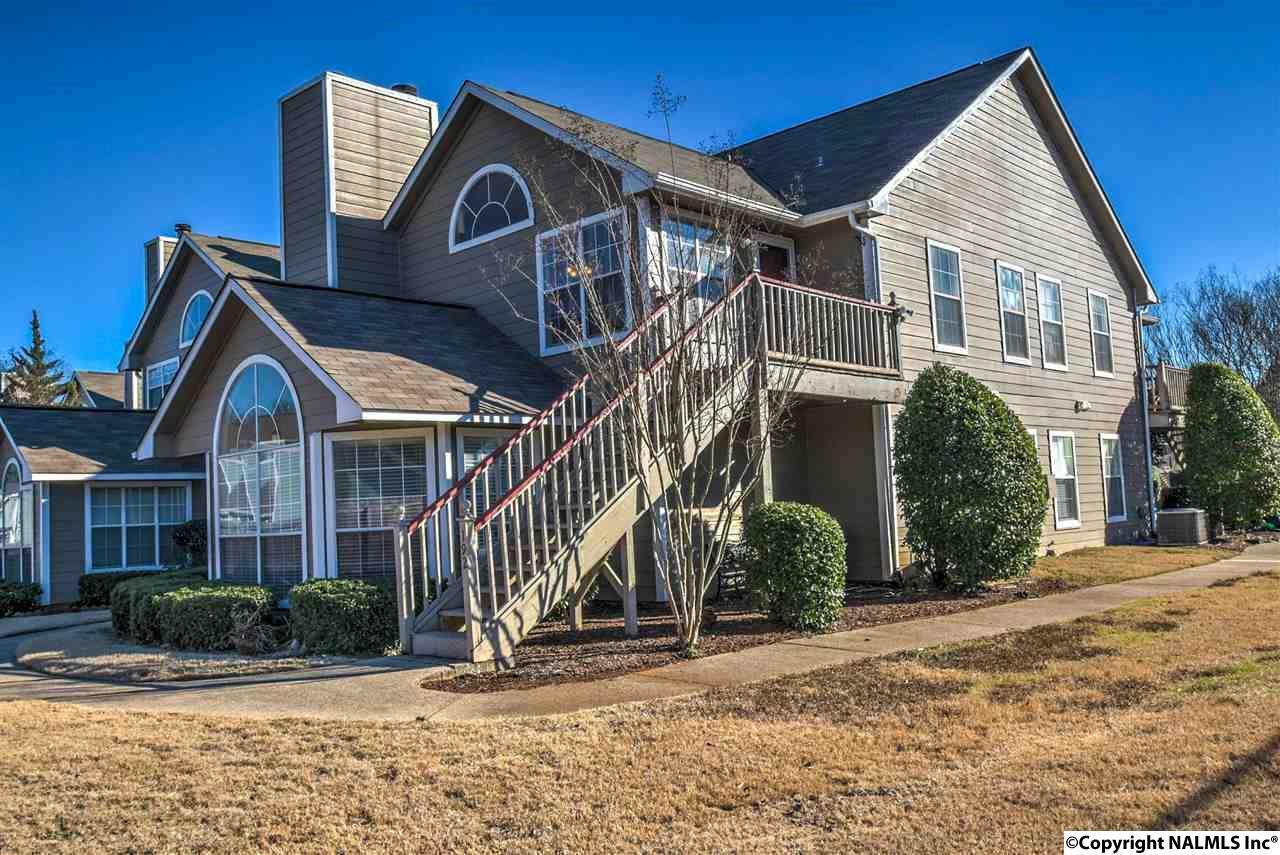 Madison House: 192 Waters Edge Lane