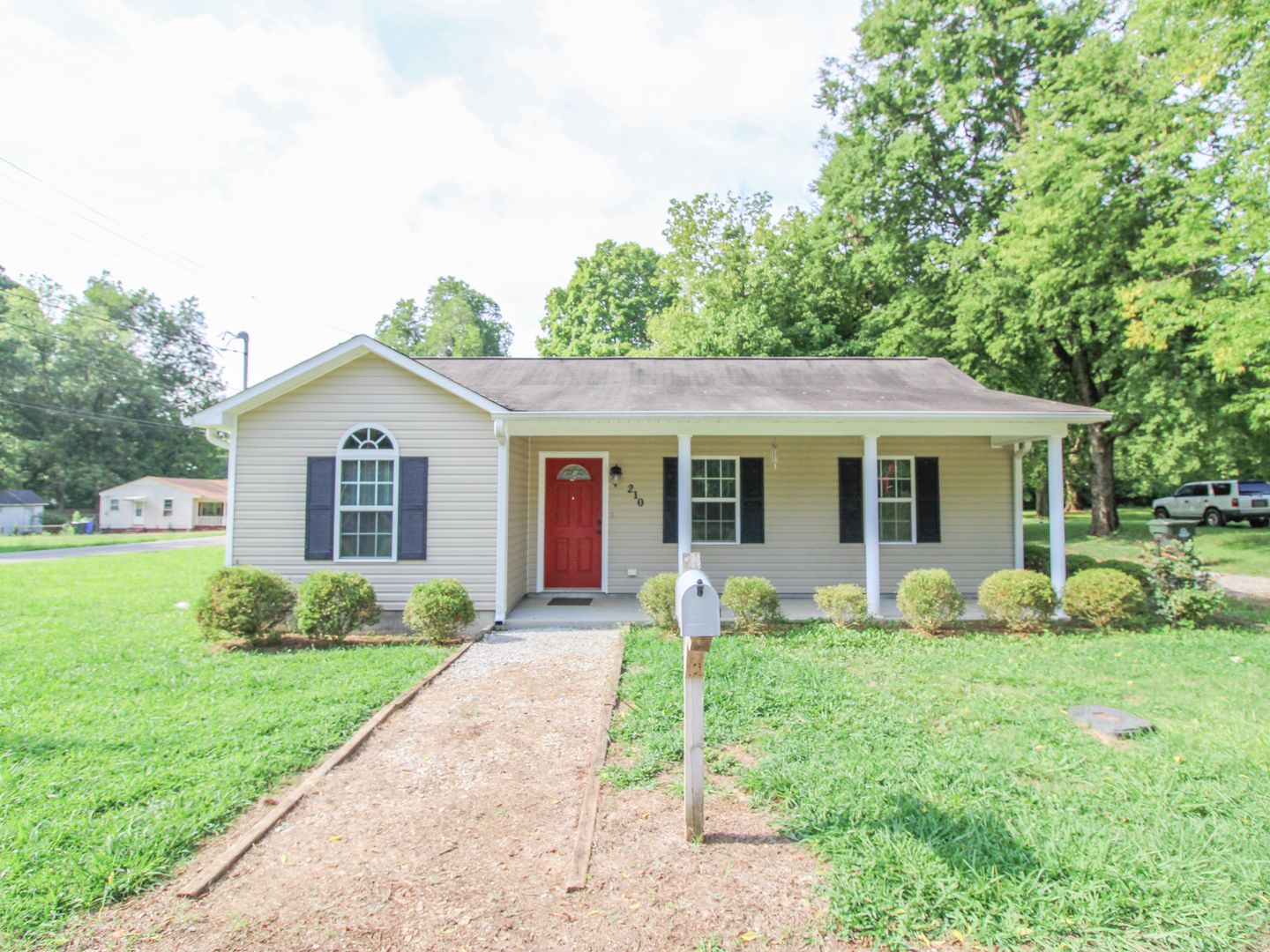 Athens House: 210 Wood Street