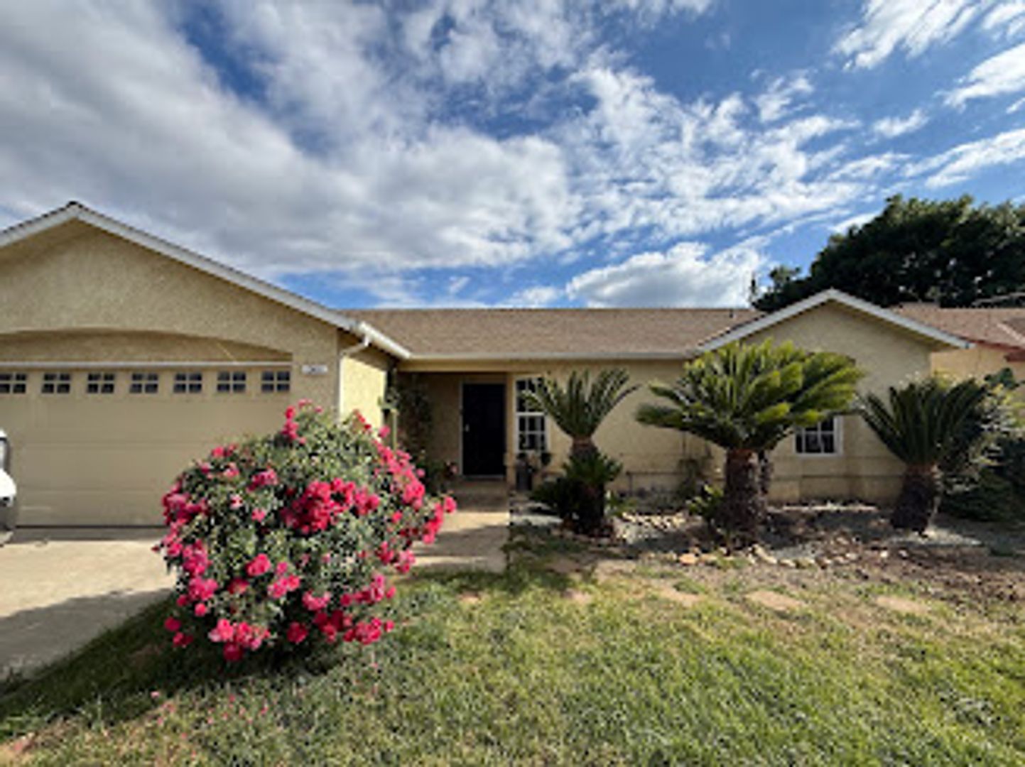 Dinuba House: 248 Exie Lane