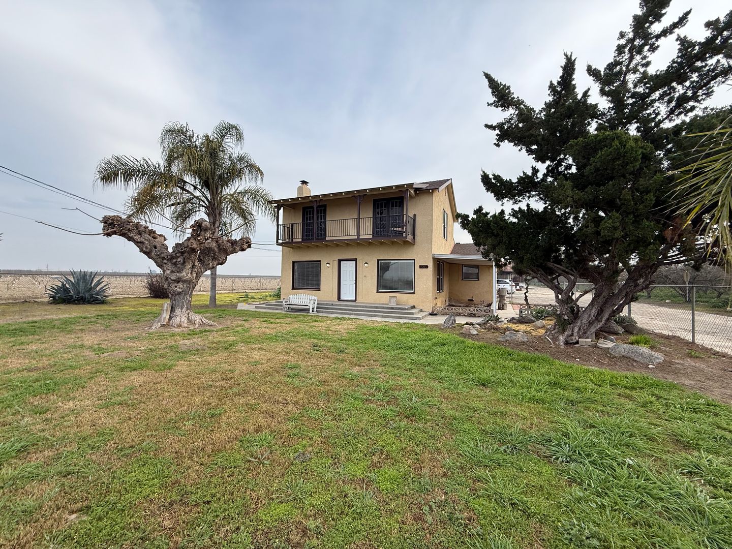 Parlier House: 10608 S. Zediker Ave