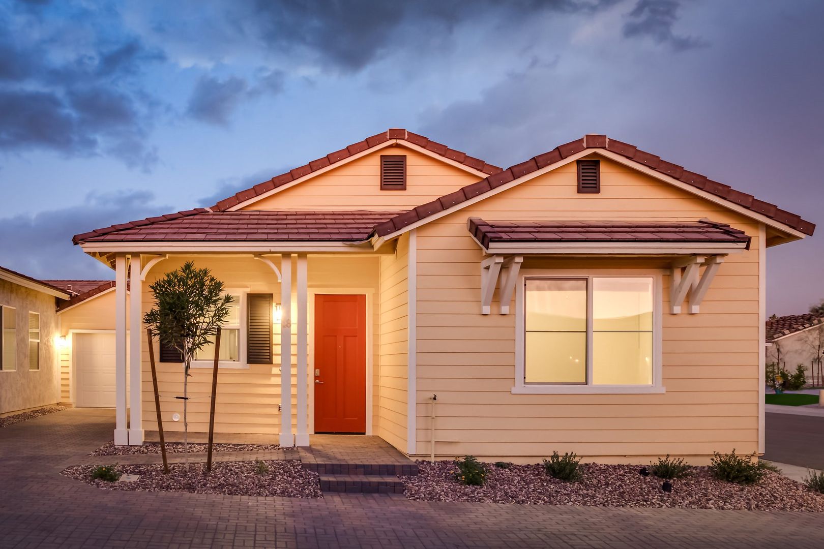 Gilbert Apartment: 1555 S. Val Vista Drive