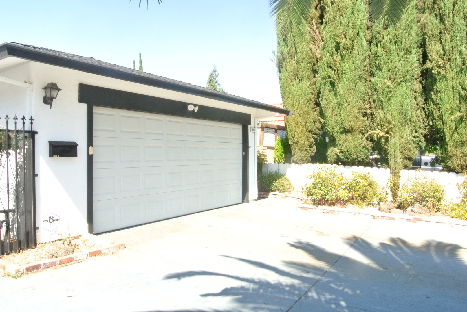 Antioch House: 2116 Manzanita Way Unit B