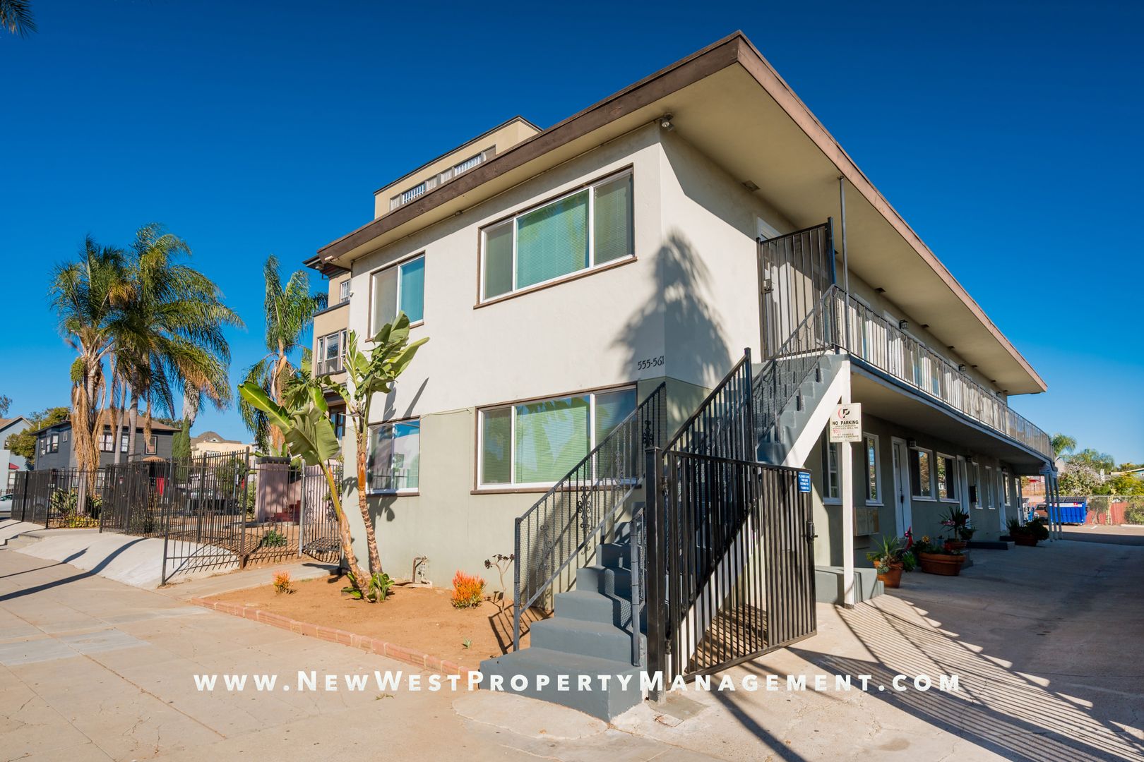 Light and bright Sherman Heights 1 Bedroom. Small pet OK! Available now!