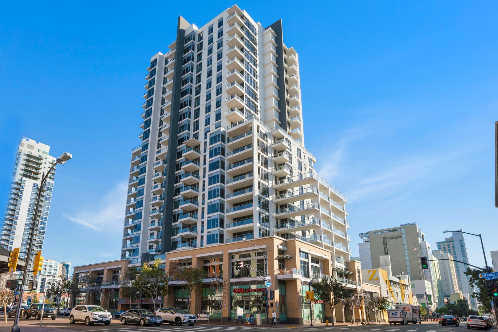 San Diego Condo: 575 6th Ave - 1008R