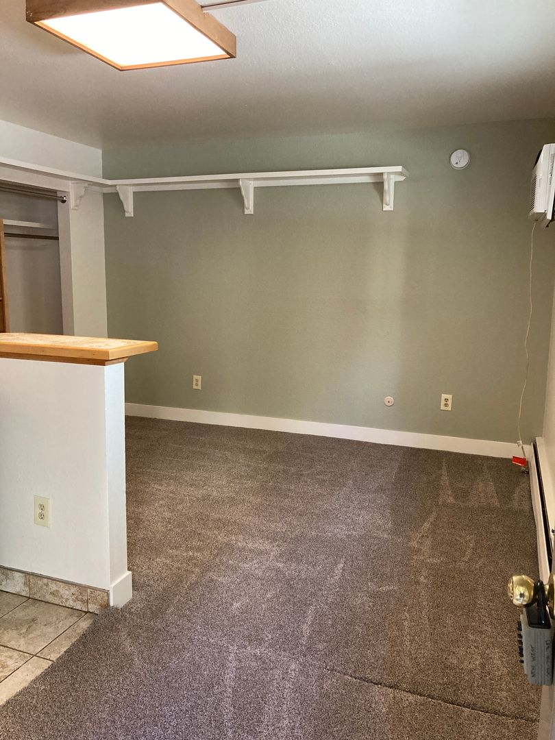 Boulder Apartment: 2000 Canyon Blvd