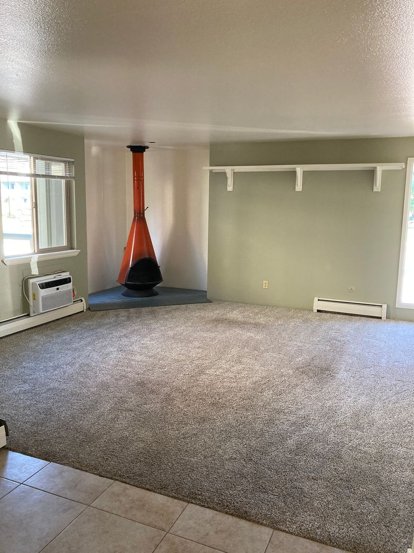Boulder Apartment: 2000 Canyon Blvd