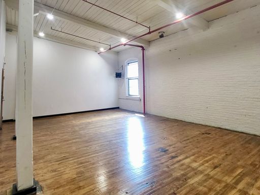 Affordable 595 SF Creative Studio / Office – Available Now