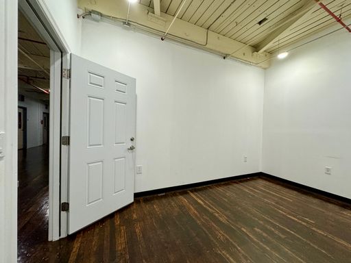 Affordable 140 SF Private Studio / Office – Available September 10