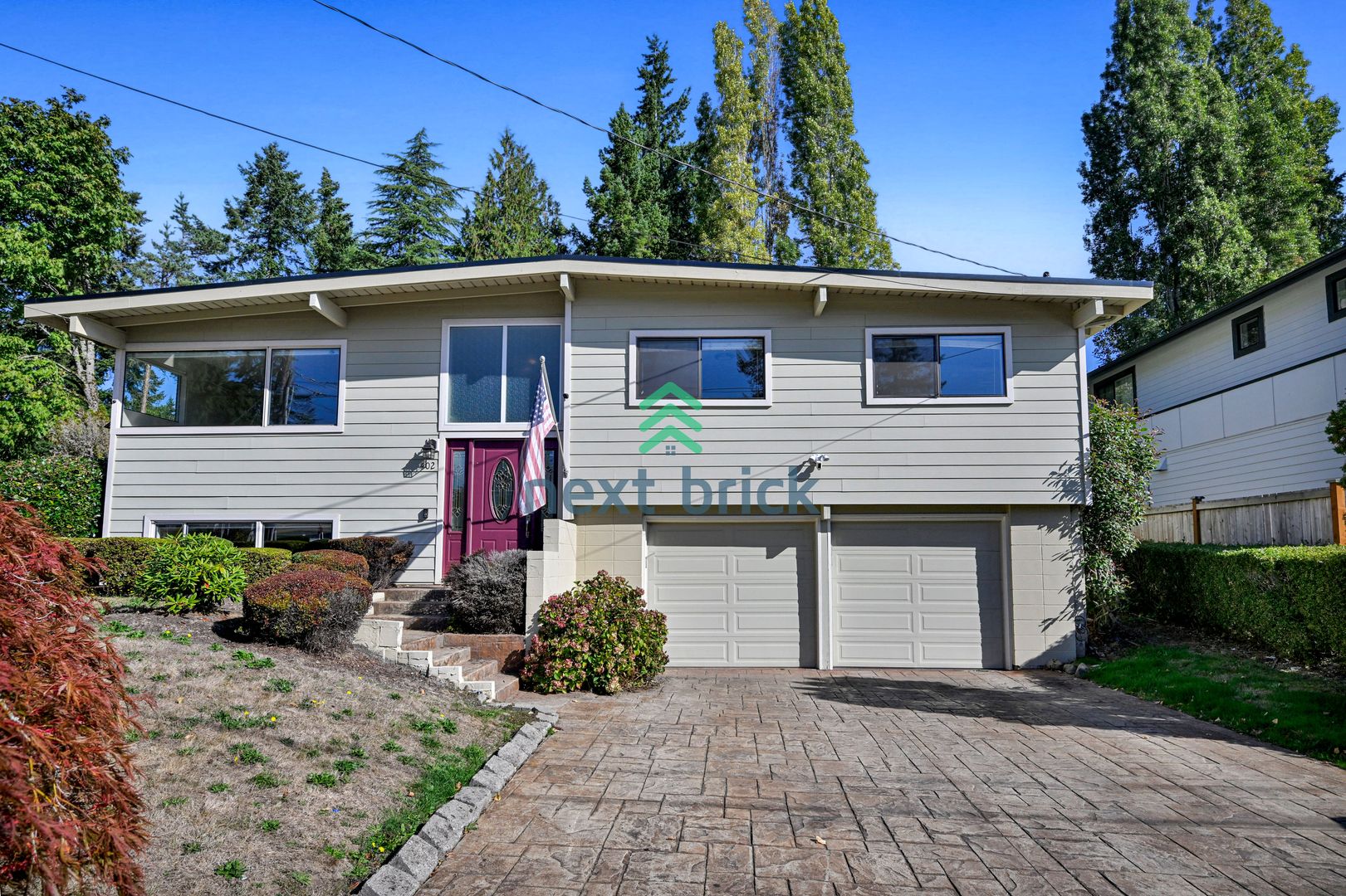 Bellevue House: 402 155th Ave SE