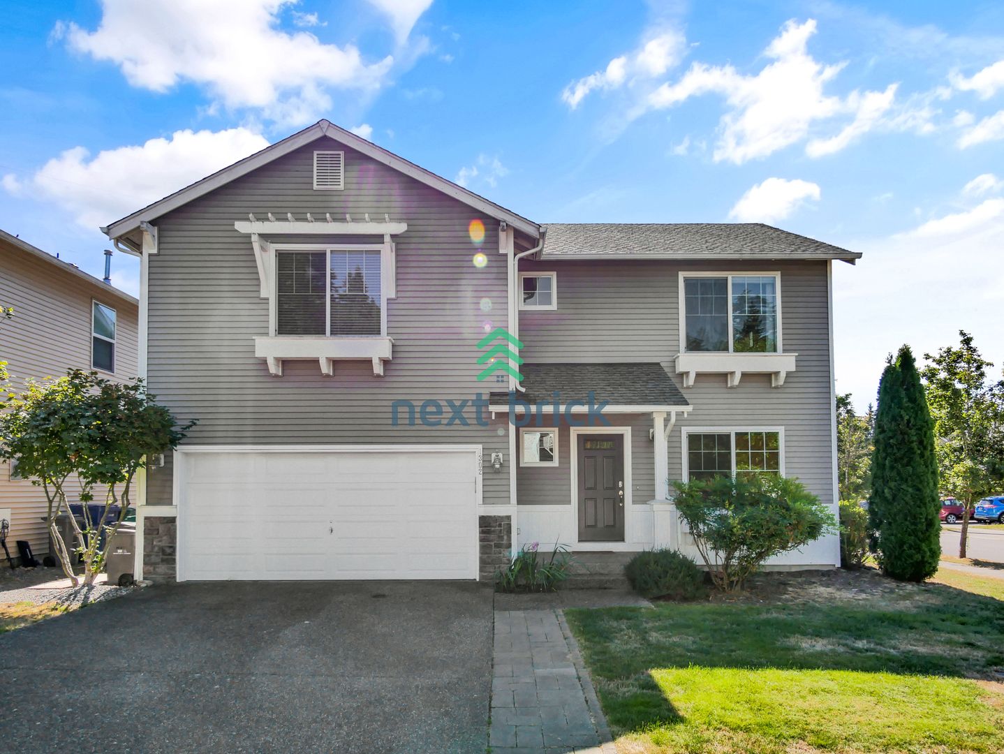 Bothell House: 1302 190th St SE