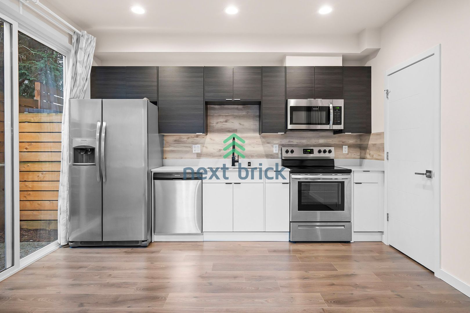 Seattle Townhome: 8839 Midvale Ave N Unit B,