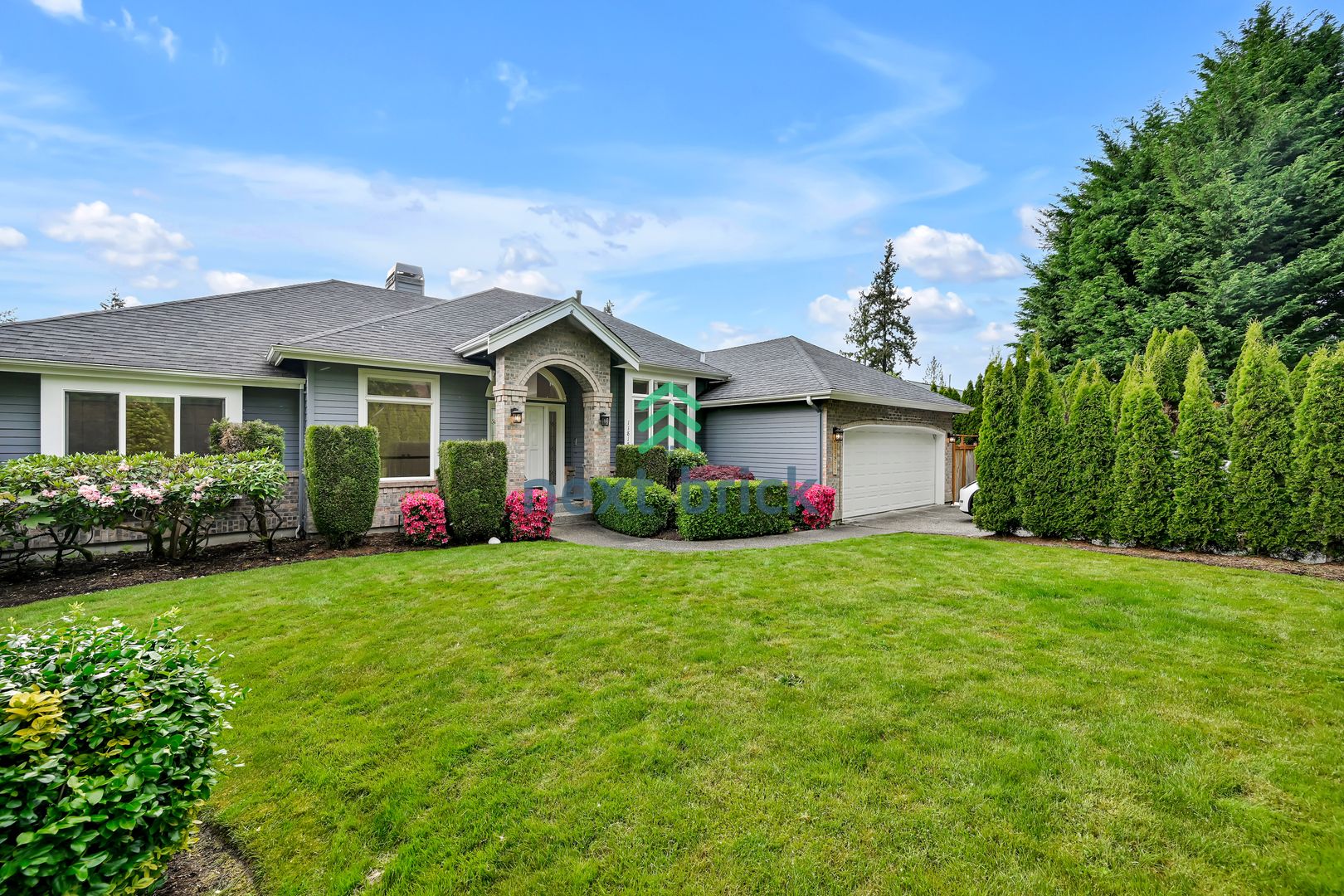 Kirkland House: 11815 106th Ave NE