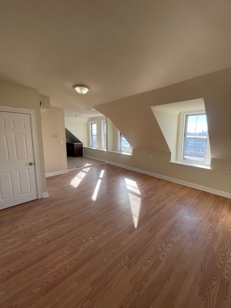 Philadelphia Apartment: 9413 BUSTLETON AVE  - 9413 BUSTLETON AVE UNIT B