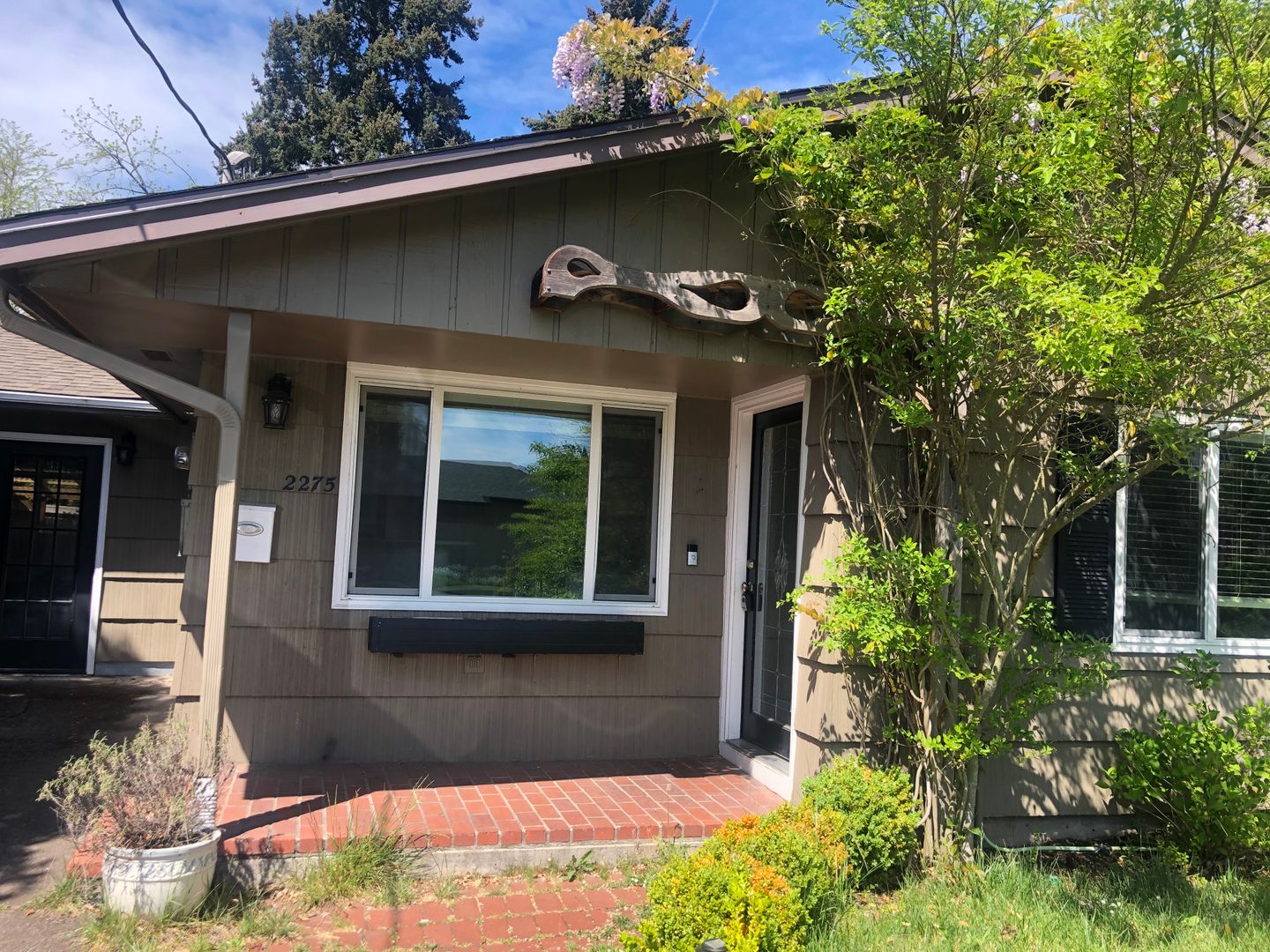 Eugene House: 2275 Hideaway Ct.