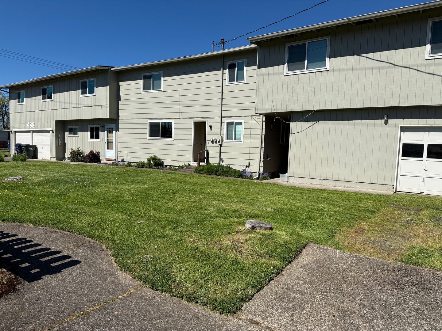 Springfield House: 486 1/2 W. 'N' St.