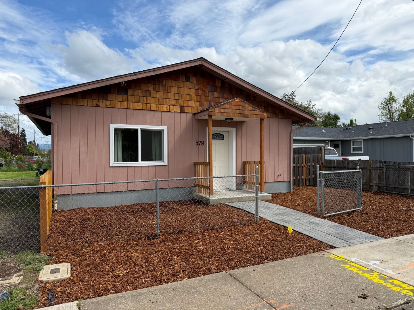 Springfield House: 579 N 51st St