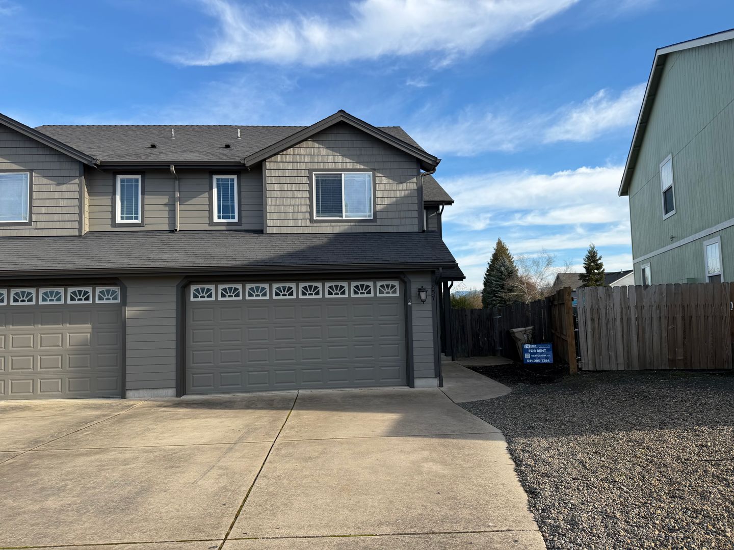 Harrisburg House: 857 S. 8th St.