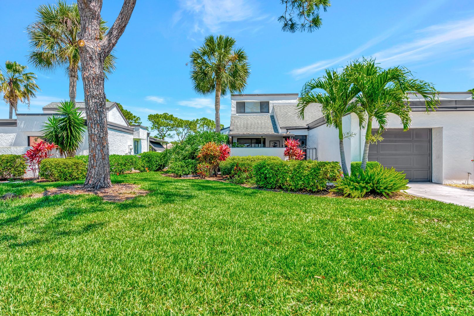 Sarasota House: 3141 Heatherwood Lane