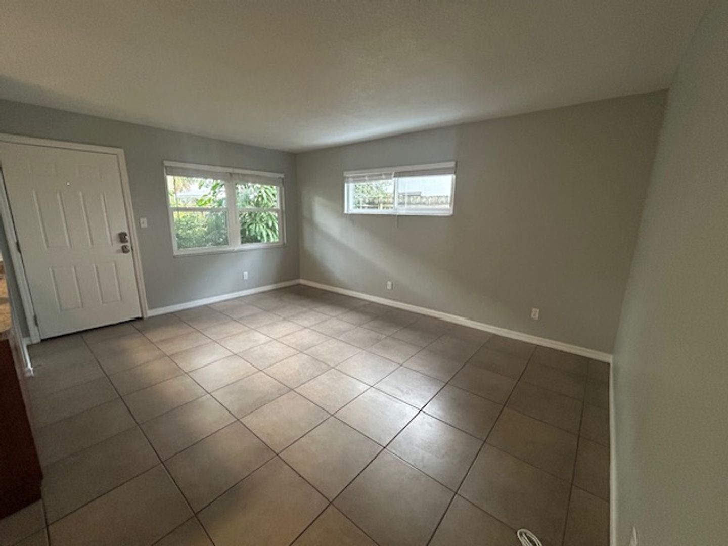 Sarasota Apartment: 2050 Arlington St