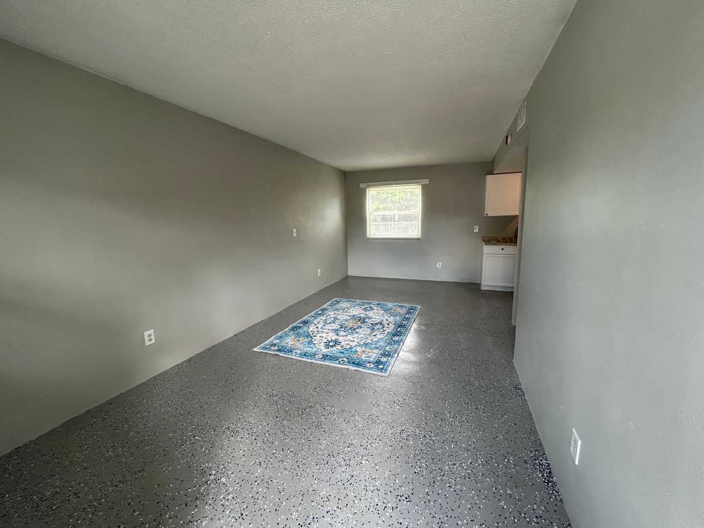 Sarasota Apartment: 2700 Palmadelia Avenue