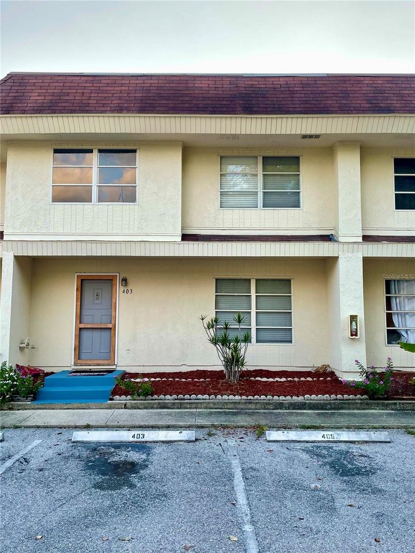 Sarasota House: 403 Barlow Ave