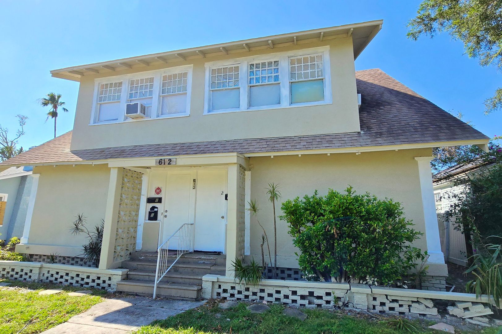 Bradenton Apartment: 612 26th St. W
