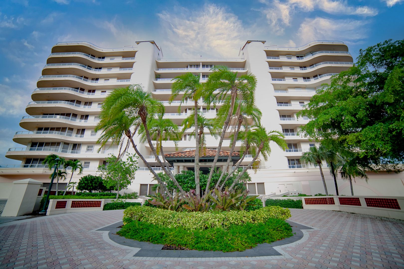 Longboat Key House: 3040 Grand Bay Blvd
