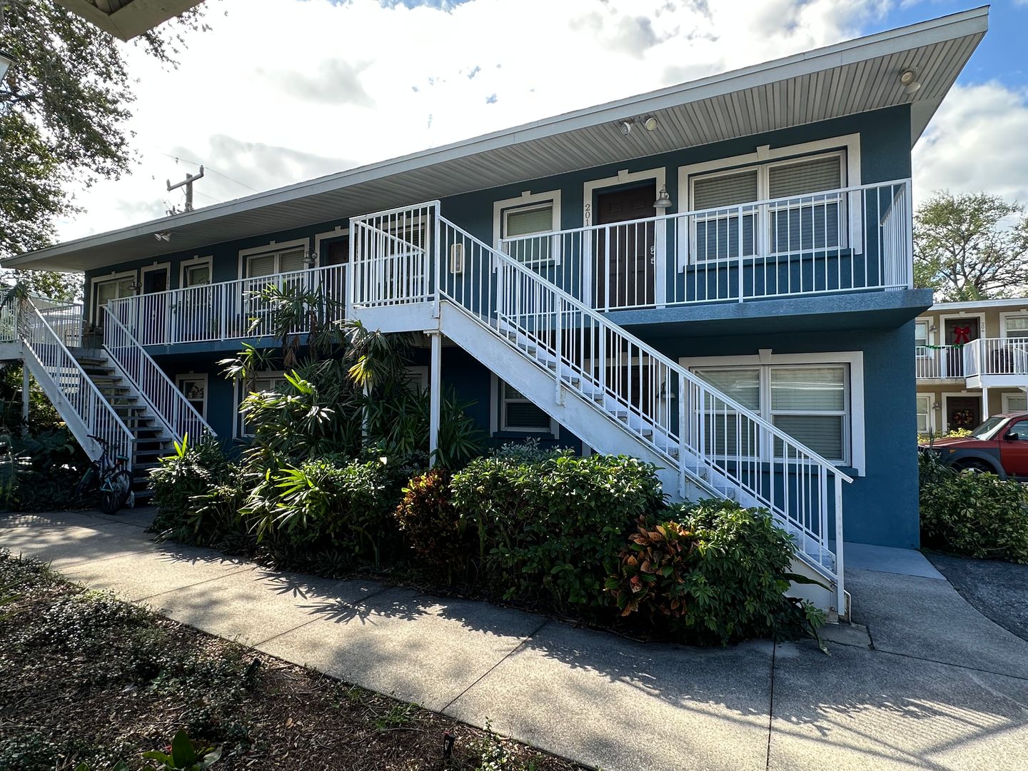 Sarasota Apartment: 2054 Arlington St