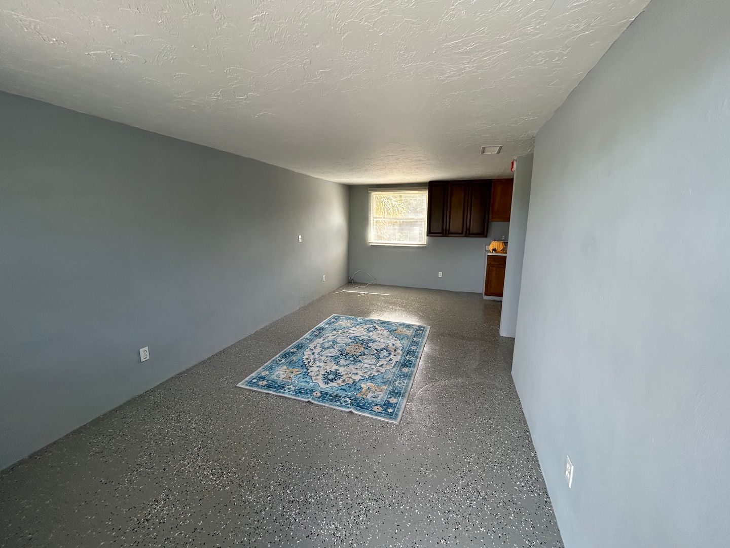 Sarasota Apartment: 2700 Palmadelia Avenue
