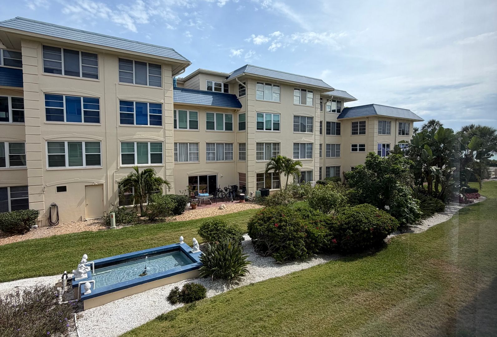 LONGBOAT KEY House: 3802 GULF OF MEXICO DRIVE Unit #A204