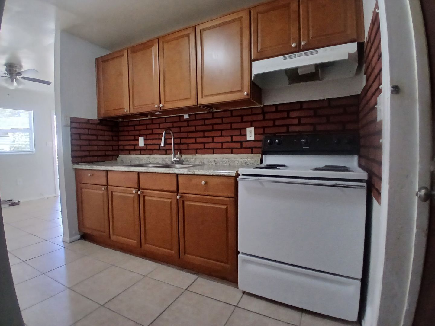 Tampa Apartment: 8607 N 10th St