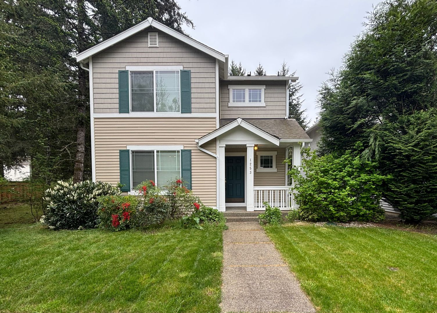 DuPont House: 1253 Griggs St.