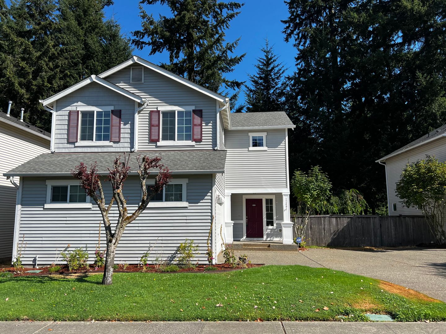 DuPont House: 1248 Hudson St.