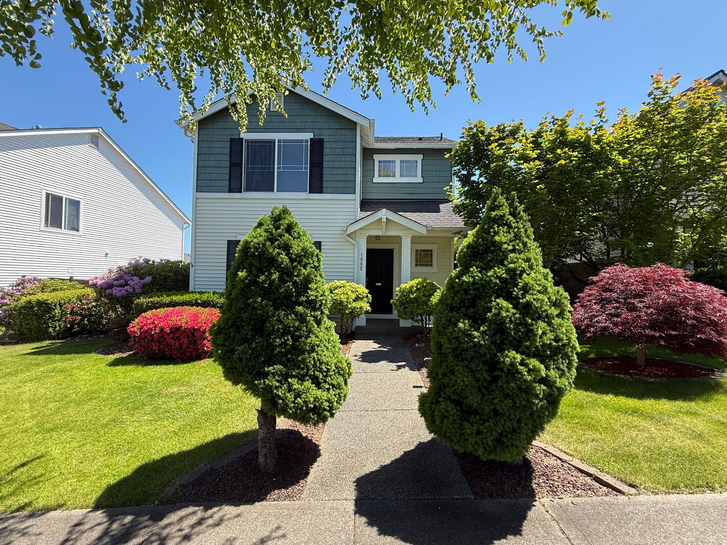 DuPont House: 1882 Hoffman Hill Blvd