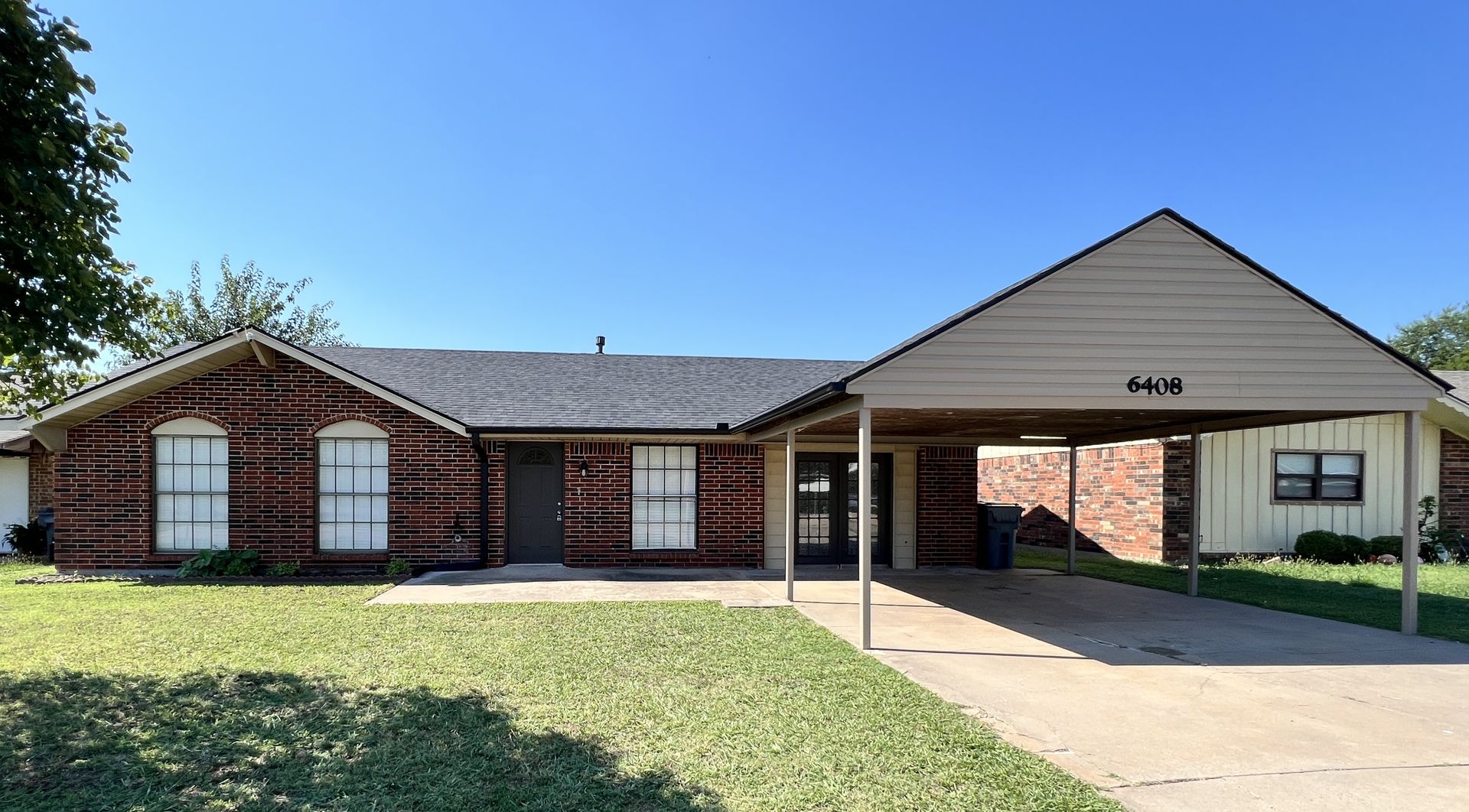 Lawton House: 6408 NW Oak