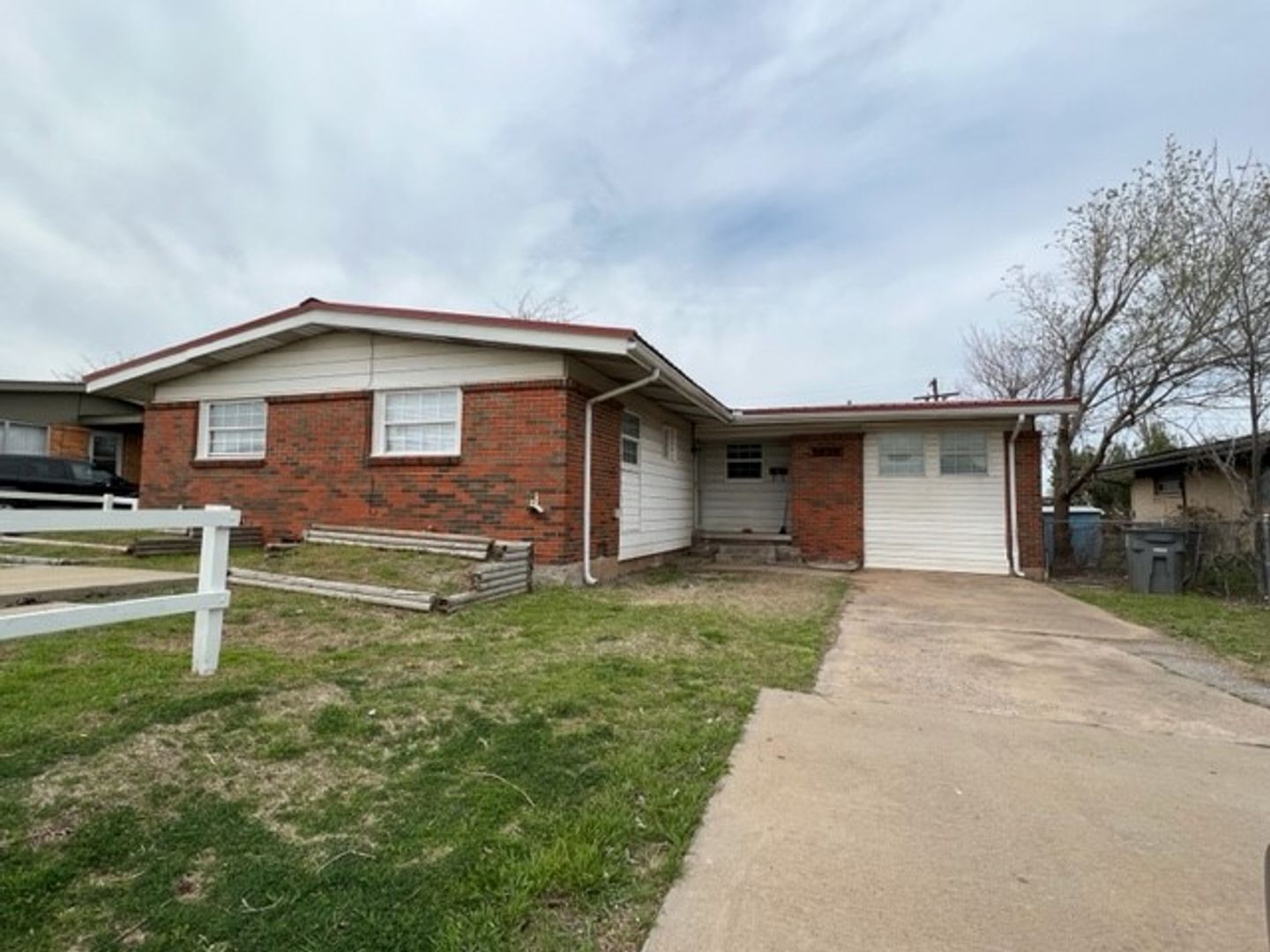 Lawton House: 1626 NW 38th St