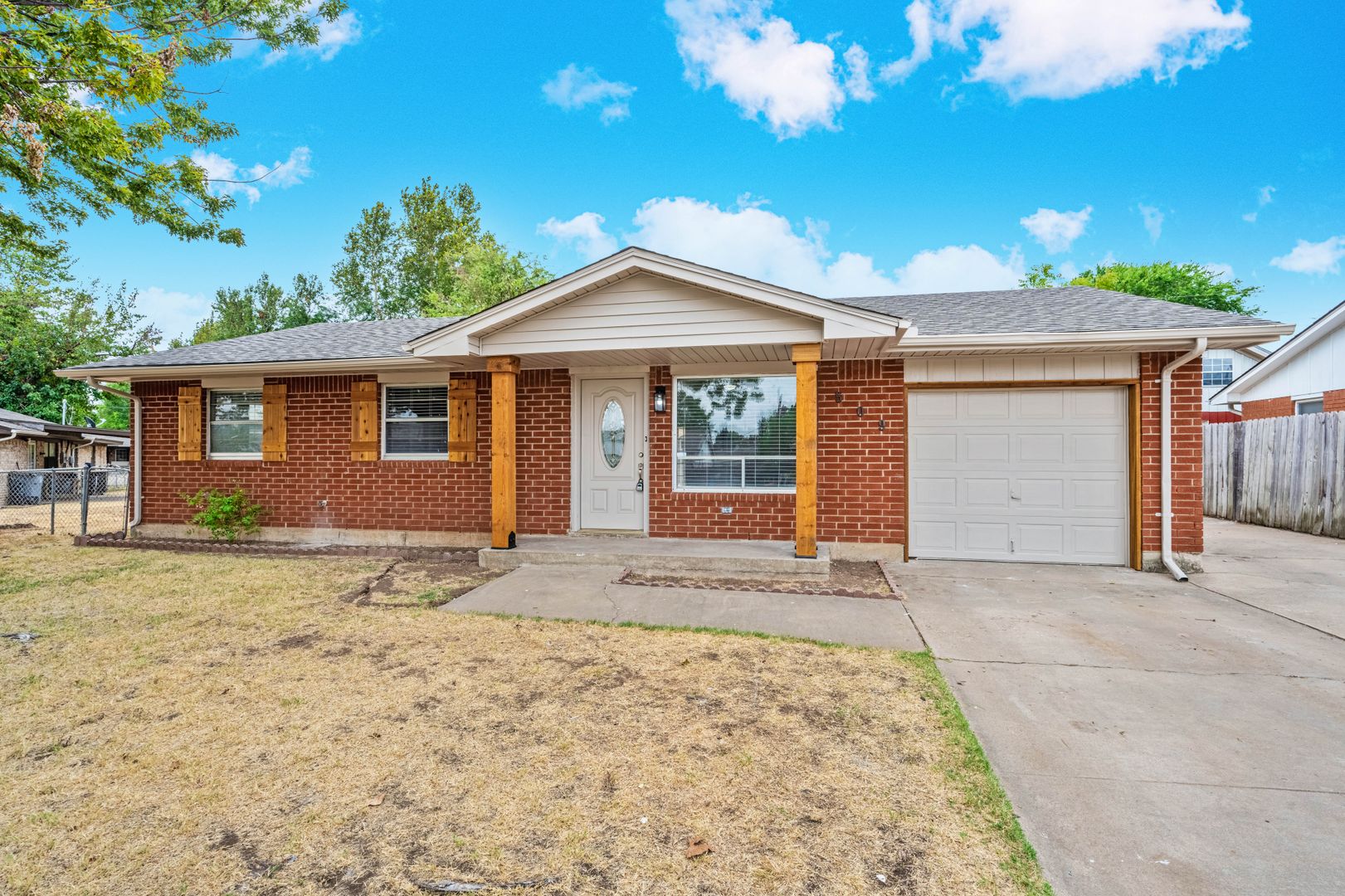 Lawton House: 509 NE Cimarron Cir